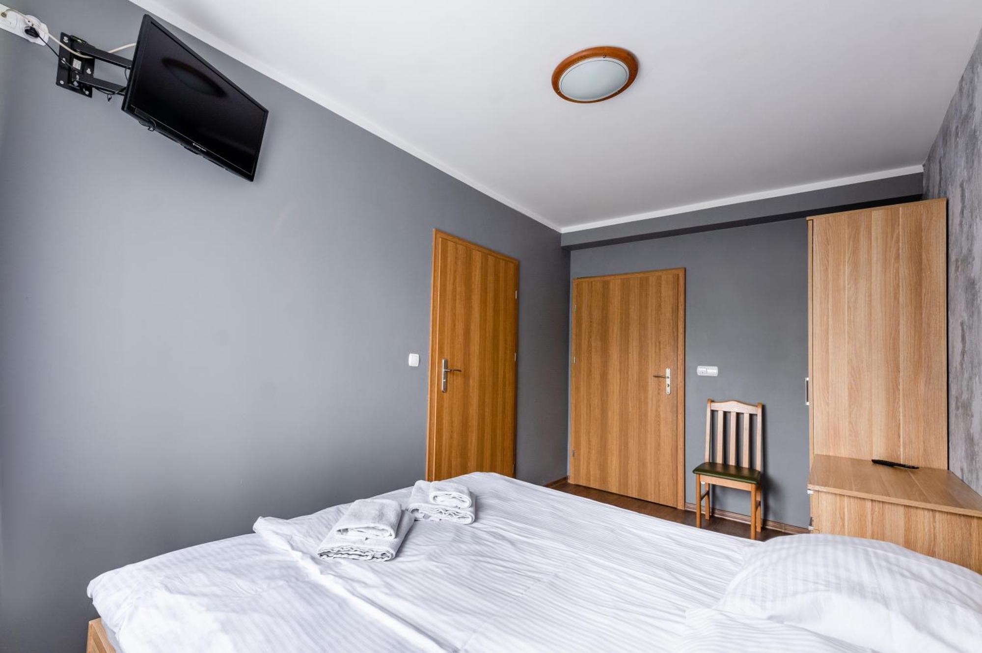 ルブリニェツ Sleep&Go Bed & Breakfast エクステリア 写真