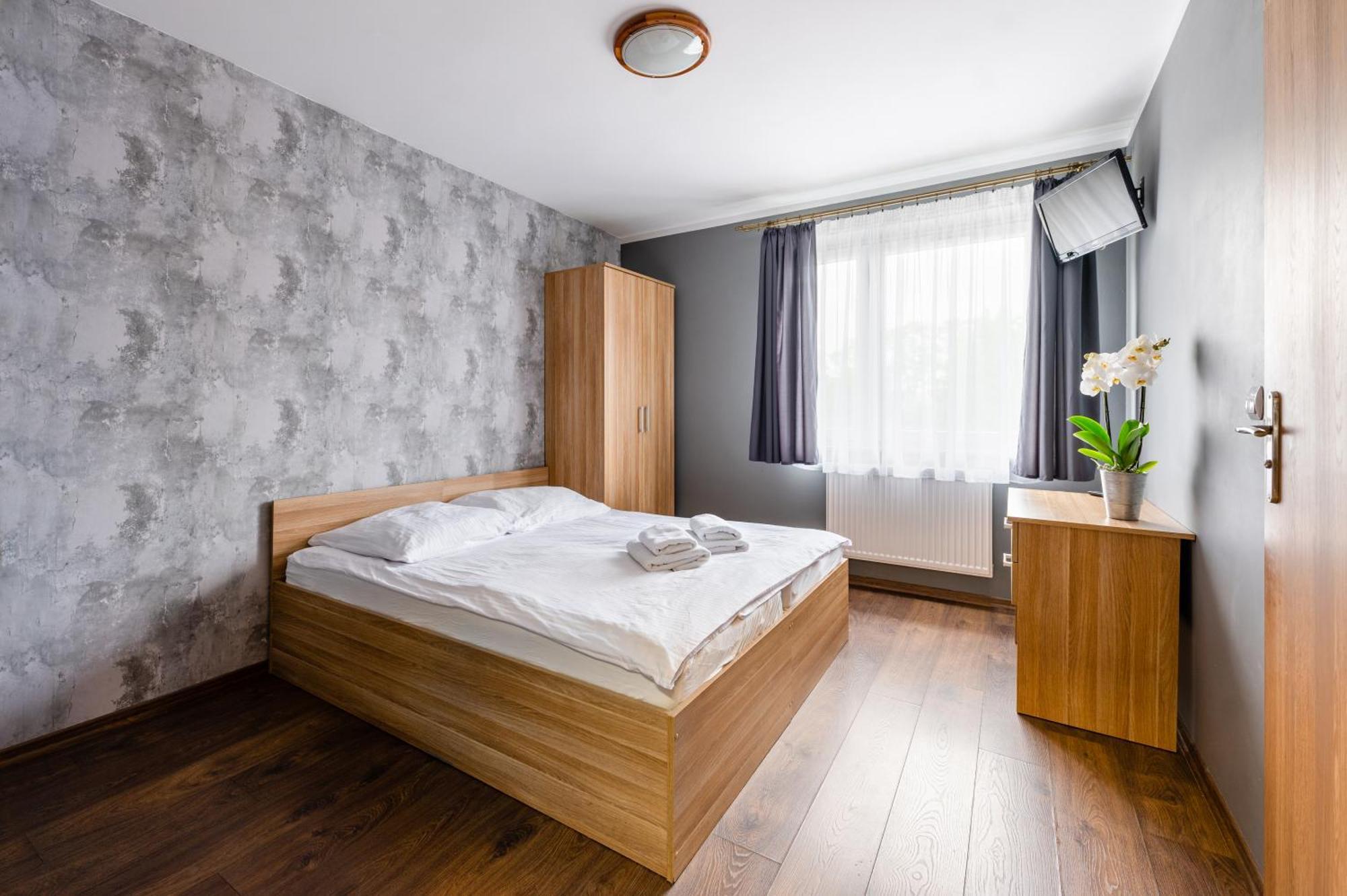 ルブリニェツ Sleep&Go Bed & Breakfast エクステリア 写真